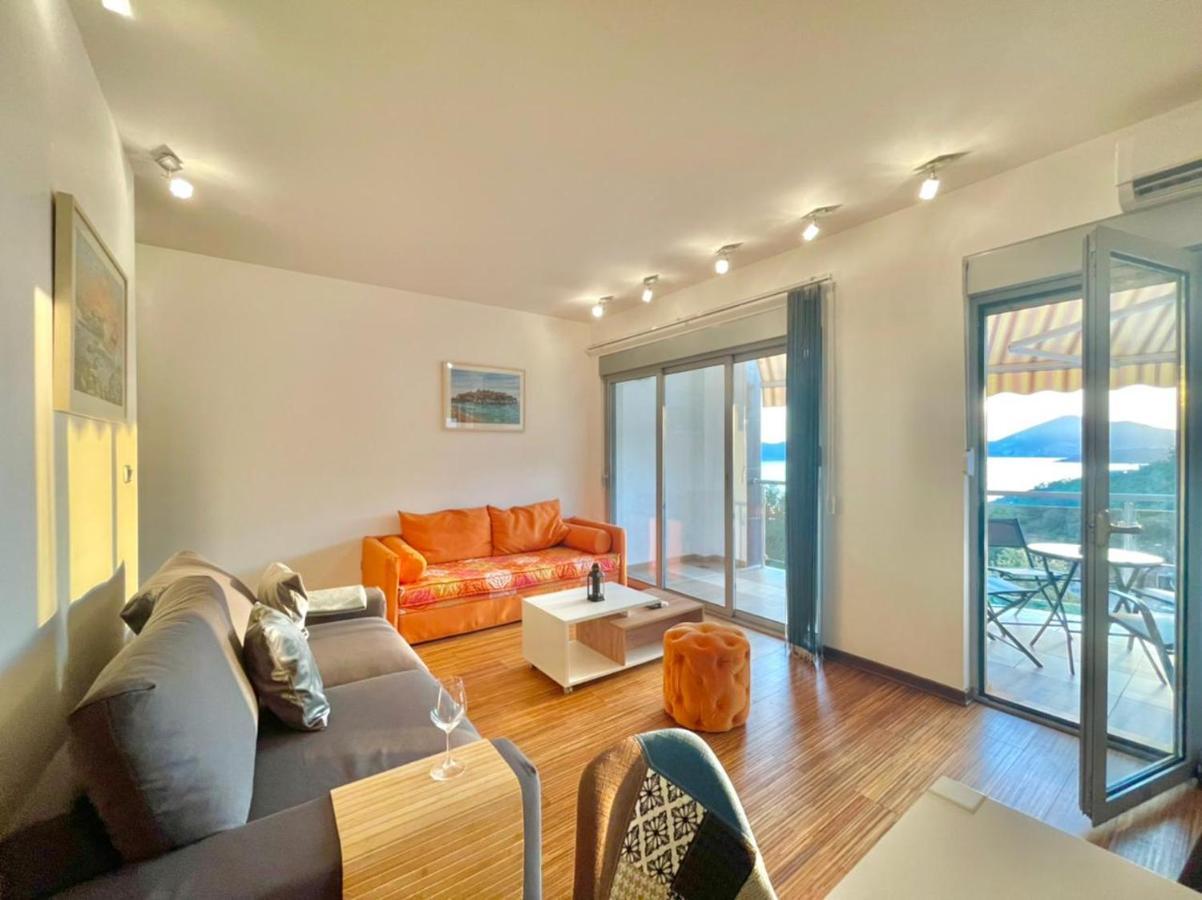Seaview Couple With Pool-przno * Przno (Budva)
