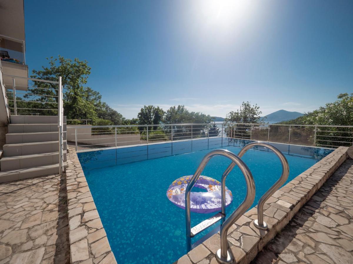 Seaview Couple With Pool-przno Апартаменты Пржно