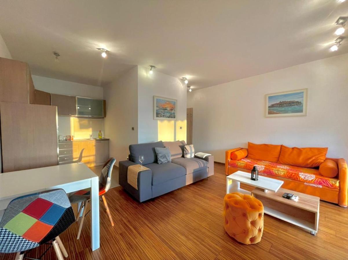 Апартаменты Seaview Couple With Pool-przno *